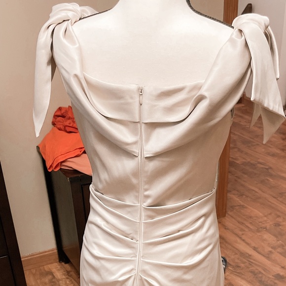 Authentic Gucci $14k Silk Off the Shoulder Full Length Gown / Dress - Picture 7 of 8